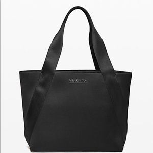 Lululemon See the Sea Tote